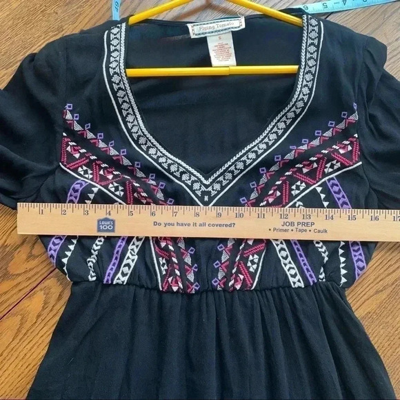 FLYING TOMATO EMBROIDERED DRESS LOSE FITTING MINI BLACK ADORABLE SIZE S - Picture 8 of 9